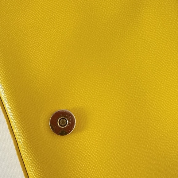 Tory Burch Fleming Small Shoulder Bag Yellow - Picture 7 of 9